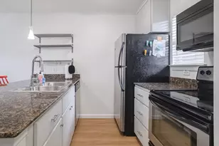 1422 Collier St, Austin, TX 78704 - Photo 13