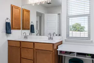 7106 Summer Tanager Dr, Austin, TX 78744 - Photo 15