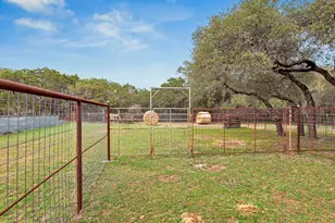 117 Co Rd 407, Spicewood, TX 78669 - Photo 29