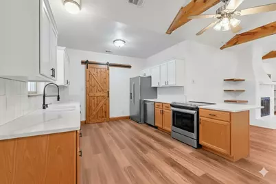 117 County Road 407, Spicewood, TX 78669 - Photo 7