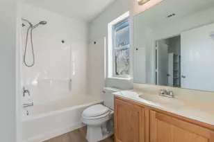 902 S 24th St, Temple, TX 76501 - Photo 9