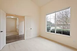 570 Hogan, Kyle, TX 78640 - Photo 7