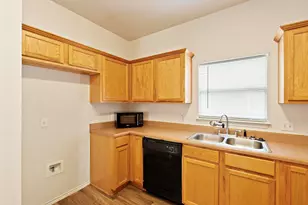 570 Hogan, Kyle, TX 78640 - Photo 9