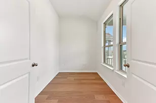 183 Glocken Ln, Kyle, TX 78640 - Photo 9