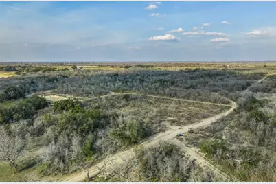 1144 Treetop Lane, Luling, TX 78648 - Photo 29