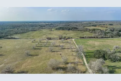 1144 Treetop Lane, Luling, TX 78648 - Photo 23