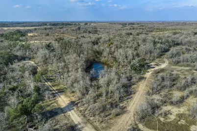 1144 Treetop Lane, Luling, TX 78648 - Photo 17