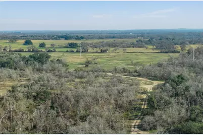 1144 Treetop Lane, Luling, TX 78648 - Photo 19