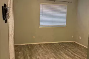 317 W William Cannon Dr, Austin, TX 78745 - Photo 11