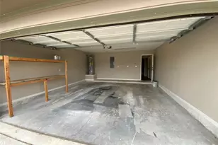 618 Oak Ln, Cottonwood Shores, TX 78657 - Photo 15