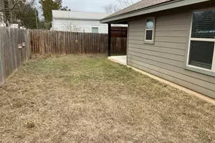 618 Oak Ln, Cottonwood Shores, TX 78657 - Photo 23