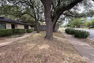 9003 Hunters Trace, Austin, TX 78758 - Photo 5