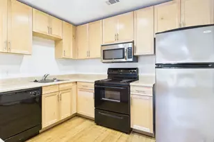 711 W 32nd St, Austin, TX 78705 - Photo 3