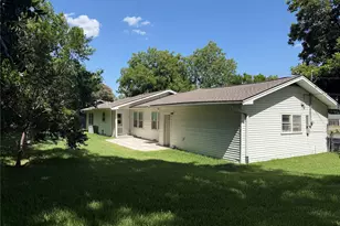 1405 E 16th Street E, Georgetown, TX 78626 - Photo 27