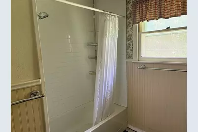 1405 E 16th Street E, Georgetown, TX 78626 - Photo 19