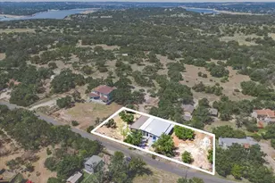 17621 Stacey Ln, Lago Vista, TX 78645 - Photo 33
