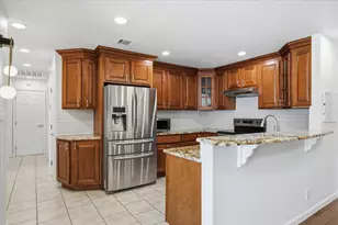 7510 Carriage Dr, Austin, TX 78752 - Photo 11