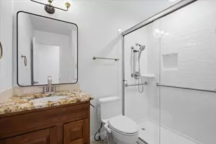 7510 Carriage Dr, Austin, TX 78752 - Photo 21