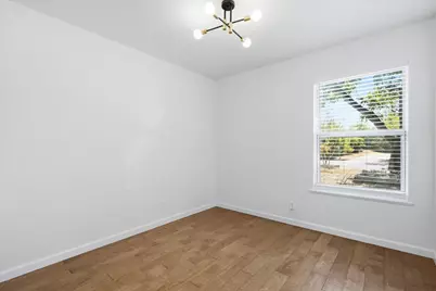 7510 Carriage Drive, Austin, TX 78752 - Photo 27