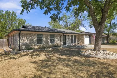 7510 Carriage Drive, Austin, TX 78752 - Photo 3