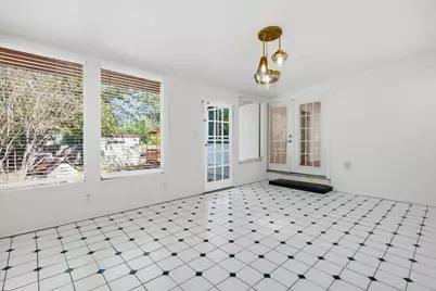 7510 Carriage Drive, Austin, TX 78752 - Photo 15
