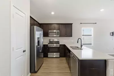 7607 Ivy Trellis Trail, Del Valle, TX 78617 - Photo 5