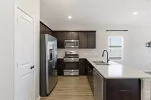 7607 Ivy Trellis Trl, Del Valle, TX 78617 - Photo 5