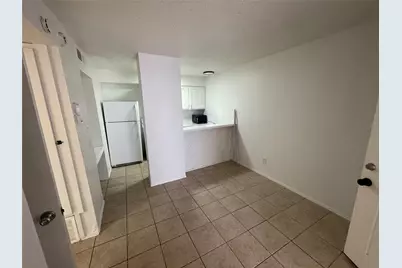 2410 Longview Street #101, Austin, TX 78705 - Photo 3