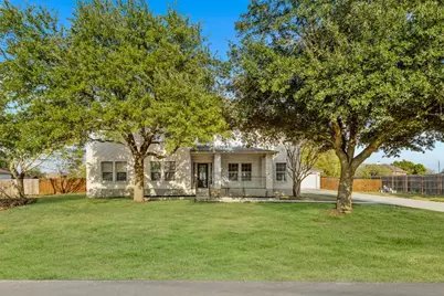 600 Bella Vista Circle Circle, Kyle, TX 78640 - Photo 1
