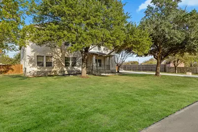 600 Bella Vista Circle Circle, Kyle, TX 78640 - Photo 3