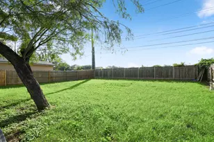 7903 Bixler Dr, Austin, TX 78744 - Photo 21