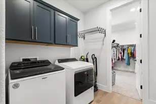 8501 Hillock Terrace, Austin, TX 78744 - Photo 17