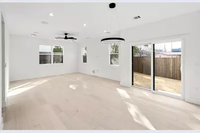 1500 Sylvan Glade #2A, Austin, TX 78745 - Photo 5