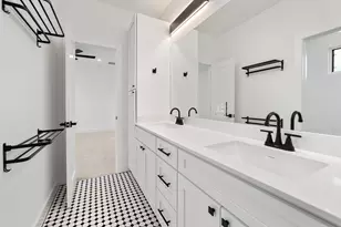 1500 Sylvan Glade, Austin, TX 78745 - Photo 23