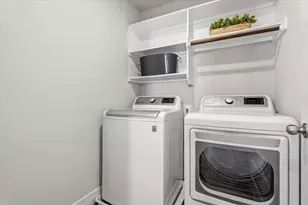 7415 Travertine Spring Dr, Austin, TX 78744 - Photo 19