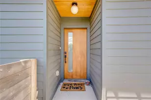 1208 Luna St, Austin, TX 78721 - Photo 3