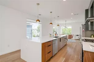 1208 Luna St, Austin, TX 78721 - Photo 7