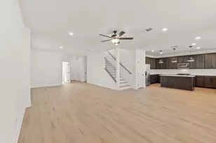 208 Daniels Dusty Trl, Georgetown, TX 78626 - Photo 7