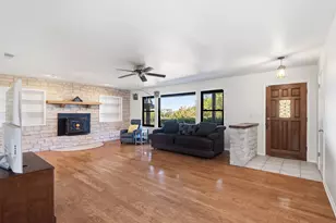 606 Rolling Hills Rd, Liberty Hill, TX 78642 - Photo 5