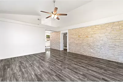 606 Rolling Hills Road, Liberty Hill, TX 78642 - Photo 17