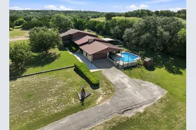 606 Rolling Hills Road, Liberty Hill, TX 78642 - Photo 1
