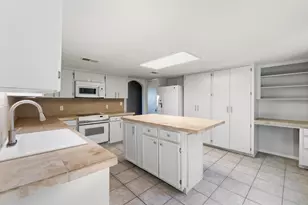 606 Rolling Hills Rd, Liberty Hill, TX 78642 - Photo 11
