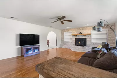 606 Rolling Hills Road, Liberty Hill, TX 78642 - Photo 9