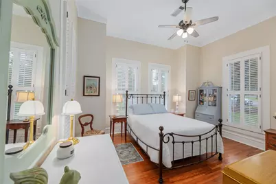 403 E 4th Street, Georgetown, TX 78626 - Photo 11