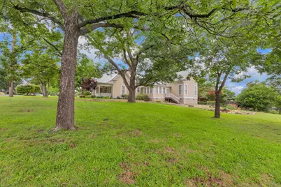 403 E 4th Street, Georgetown, TX 78626 - Photo 11
