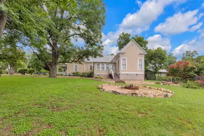 403 E 4th Street, Georgetown, TX 78626 - Photo 37