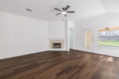 220 N Crossing Trail, Round Rock, TX 78665 - Photo 3