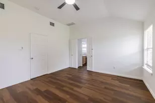 220 N Crossing Trail, Round Rock, TX 78665 - Photo 11