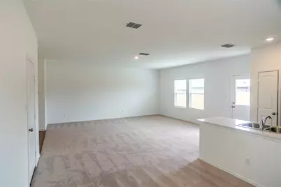 112 Dollars Drive, Jarrell, TX 76537 - Photo 3