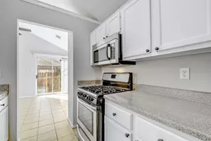 12207 Alderbrook Dr, Austin, TX 78758 - Photo 13